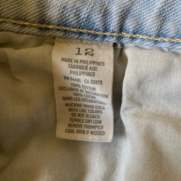 Light Wash Short Shorts - Picture 9 of 9